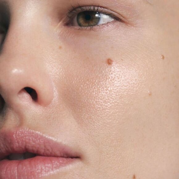 SKKN by Kim Hyaluronic Acid Serum - Picture 4 of 4